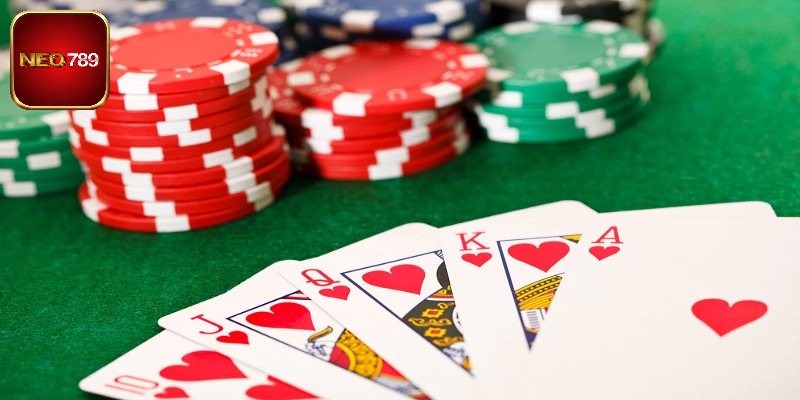 Tìm hiểu luật lệ chơi poker dễ hiểu cho tân thủ